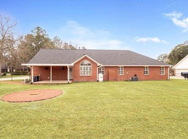 Building Photo - 655 Torrey Pines Dr