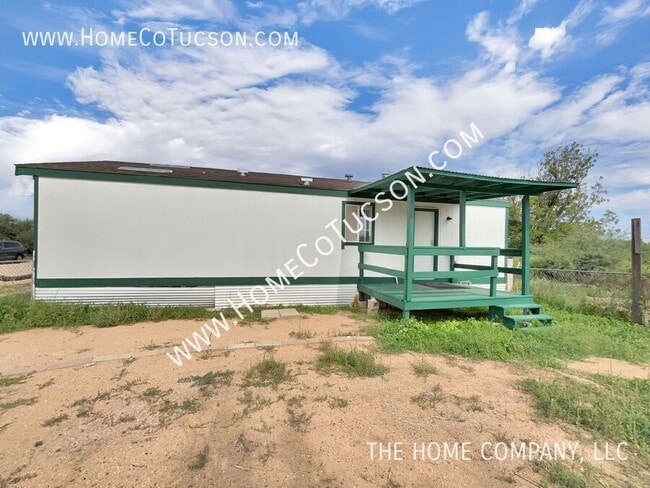 Building Photo - 1591 W Patton St