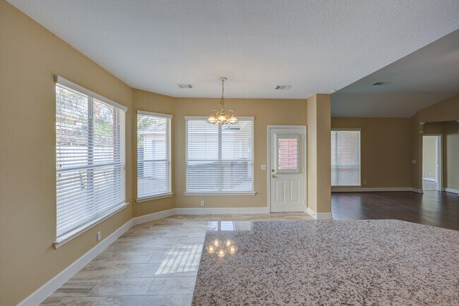 Building Photo - 6227 Clear Canyon Dr