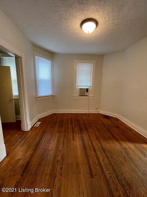 Building Photo - 1802 Deerwood Ave