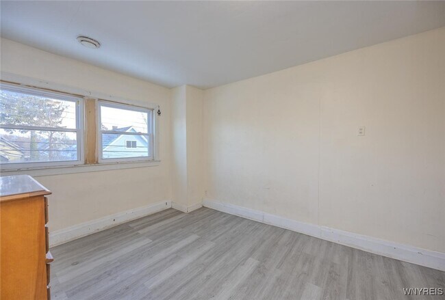 Building Photo - 62 Sweet Ave