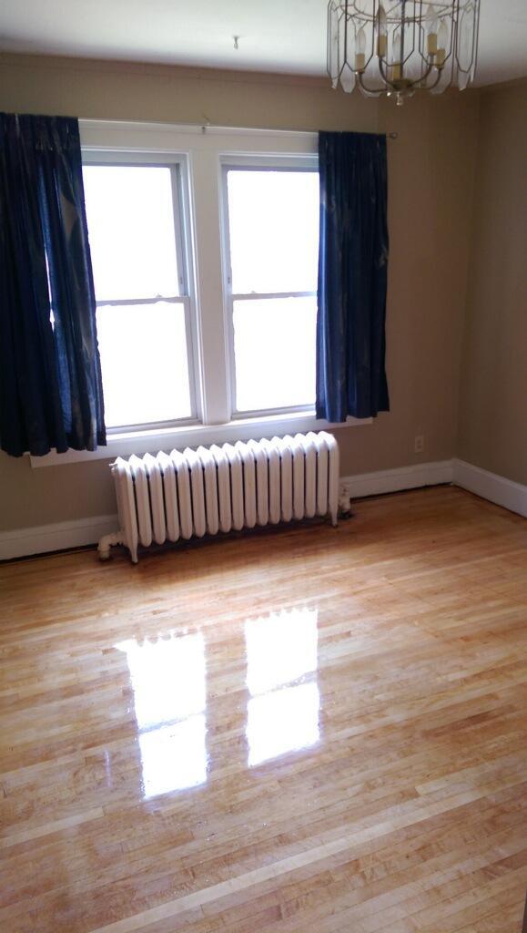 Building Photo - 809 13th Ave SE