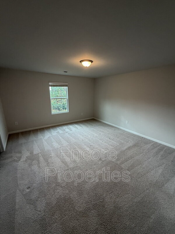 Building Photo - 208 Abercorn Way