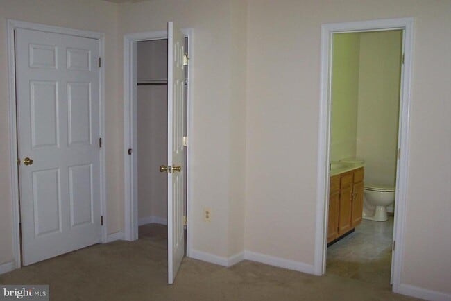 Building Photo - 8435 Chesley Dr