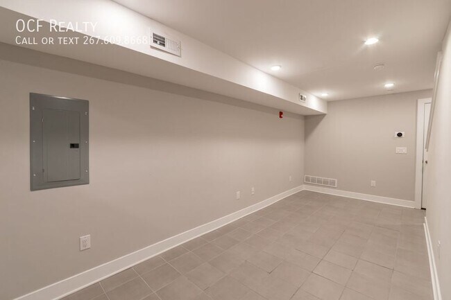 Building Photo - 1020 S 53rd St