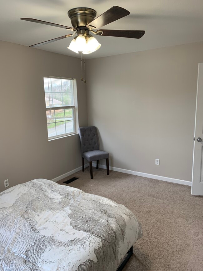 Building Photo - 9134 Westminister Cir Dr