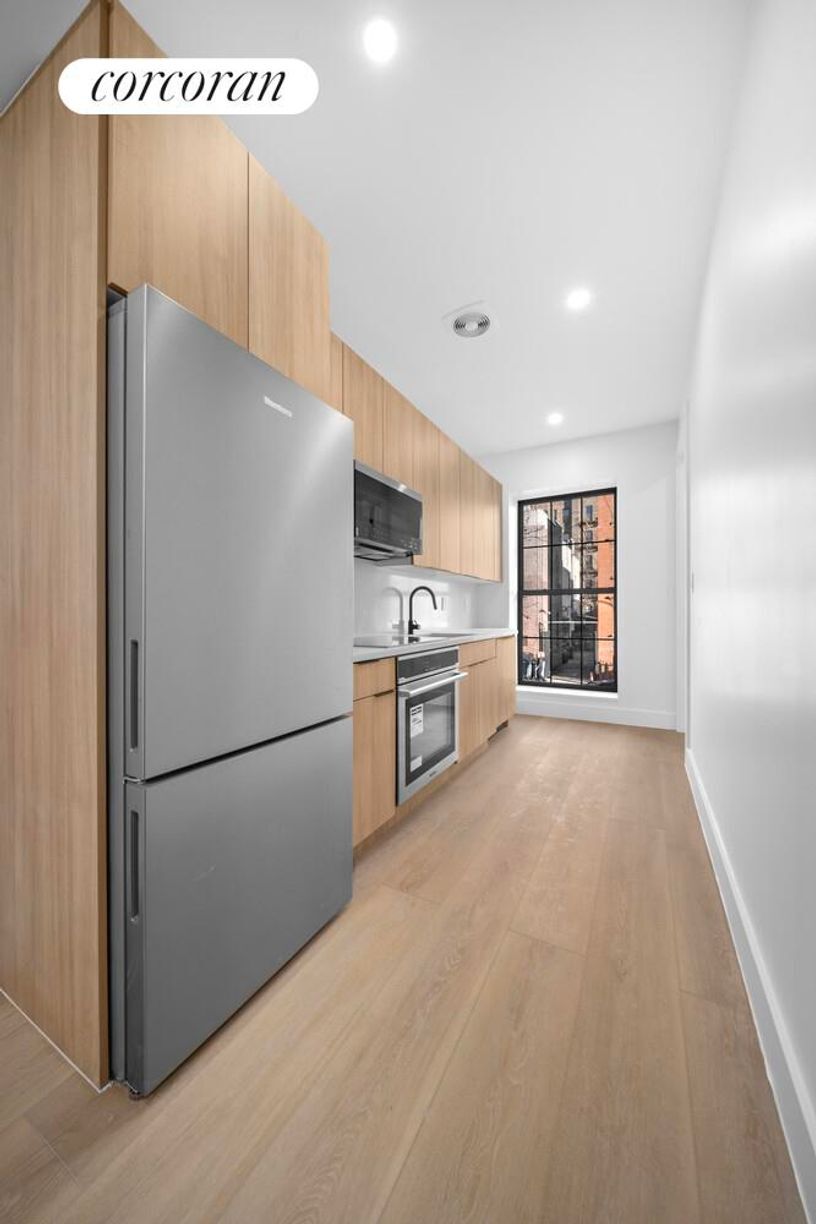 Building Photo - 166 S 2nd St