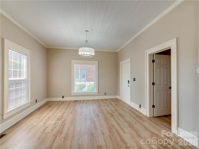 Building Photo - 1100 Pegram St