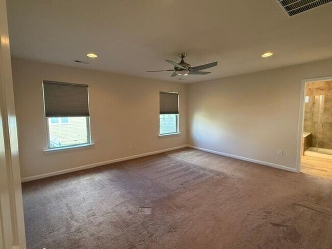 Building Photo - 1009 Magnolia Blossom Ln