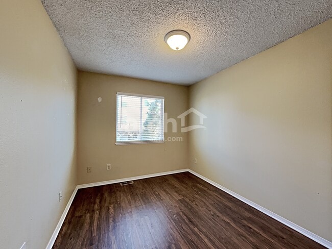 Building Photo - 6743 Fountain Ridge Cir