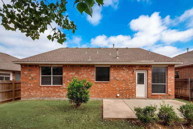Building Photo - 4032 Martinsburg Dr