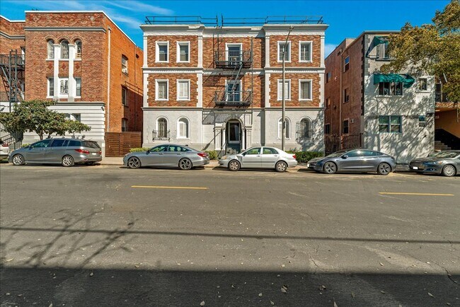 Building Photo - 118 N Westmoreland Ave