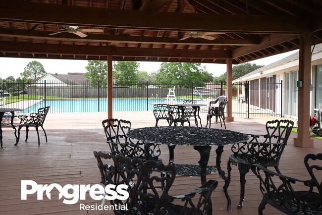 Building Photo - 723 Brookford Dr