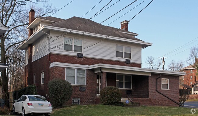 Primary Photo - 2301 East Hill Ave