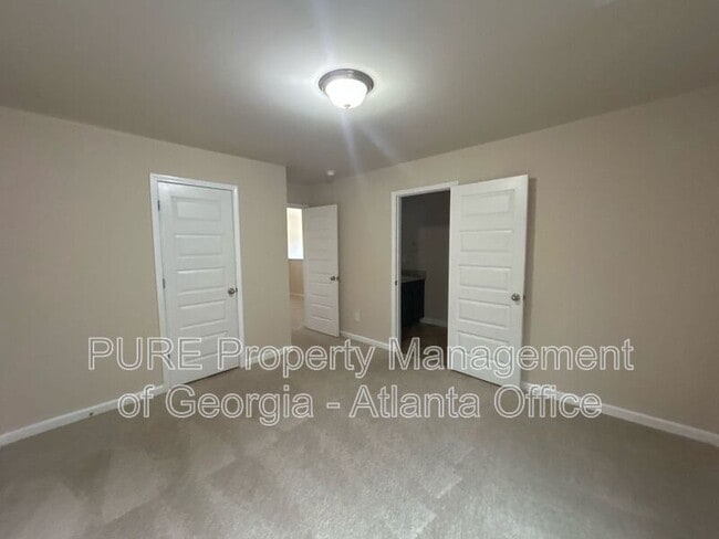 Building Photo - 156 Sunland Blvd