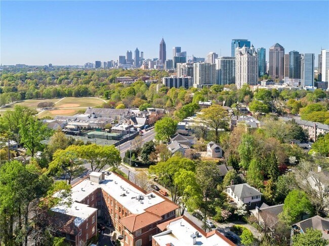 Building Photo - 1 S Prado NE