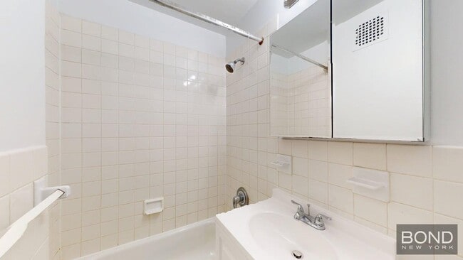 Floorplan - 1483 First Avenue