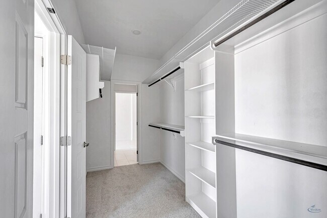 Building Photo - 1813 Wrigley Dr