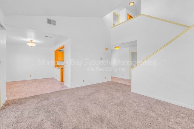 Building Photo - 143 Seal Ct