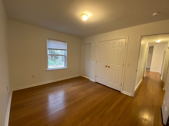 Building Photo - West Asheville - Recently Renovated 3-Bedroom home with large yard