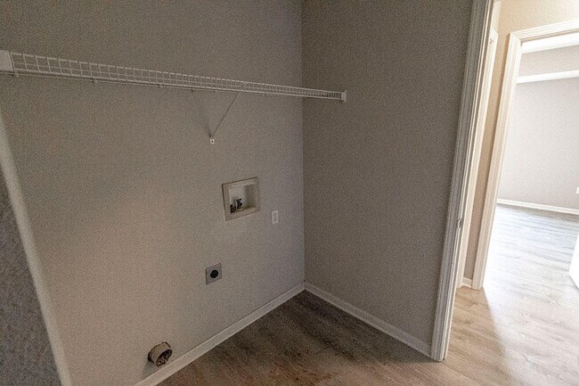 Building Photo - 4001 Snowy Owl Dr