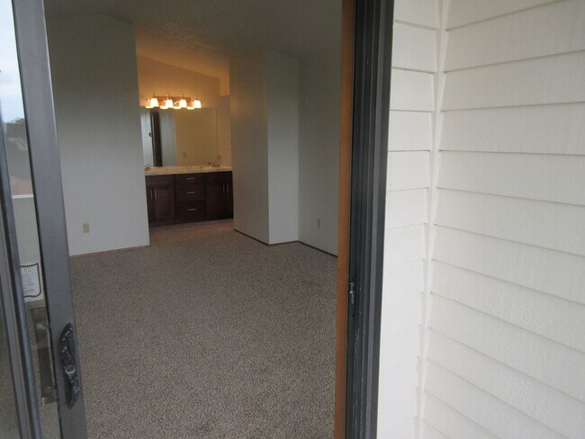 Building Photo - 3bd/2ba Renton Home