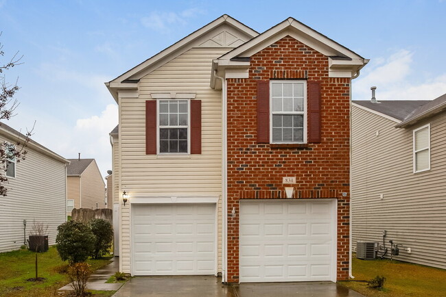 Building Photo - 834 Littleton Dr