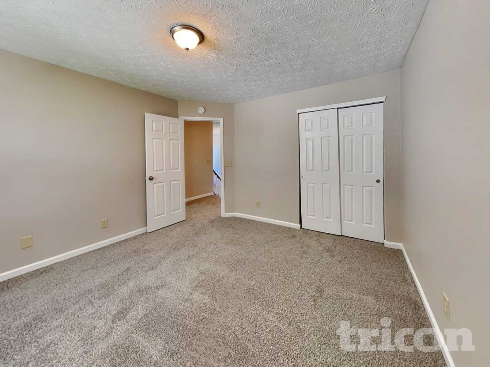 Building Photo - 1022 Pine Mountain Way