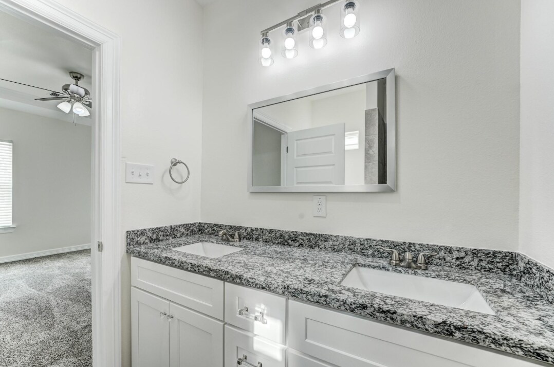 Building Photo - 410 N 4th St