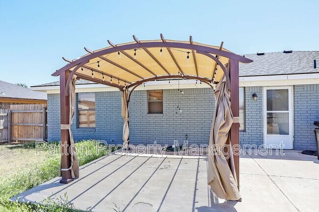 Building Photo - 2601 17th Ave