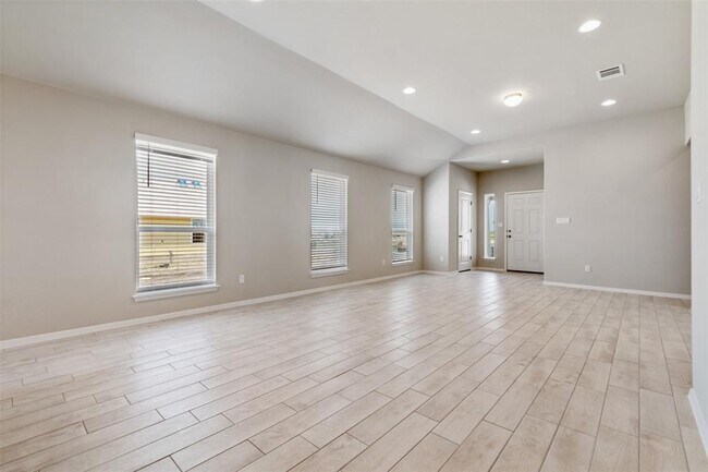 Building Photo - 187 Living Reef Dr