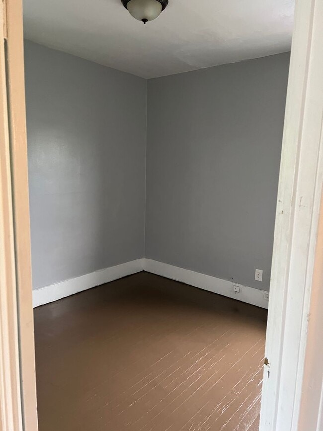 Building Photo - 6691 Barton St