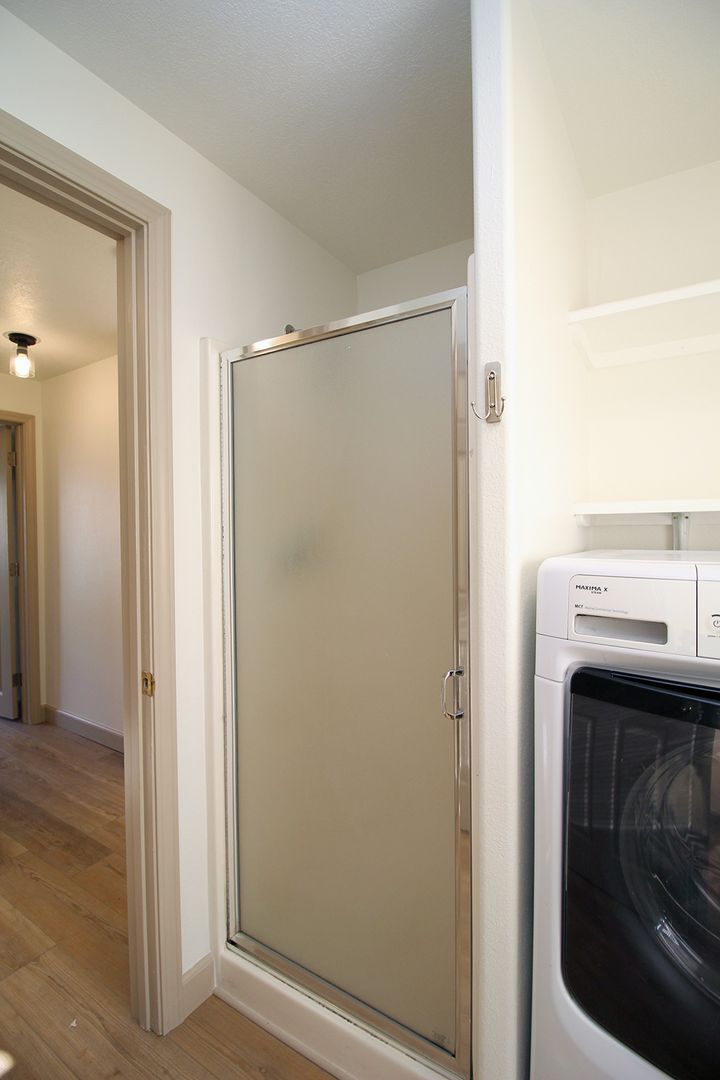 Building Photo - 11318 NE Siskiyou St