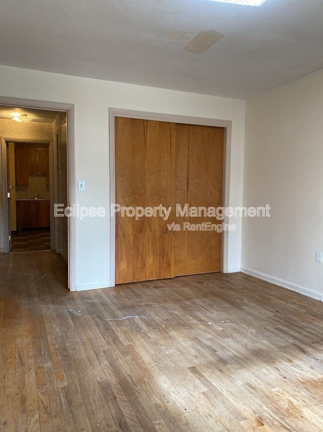 Building Photo - 102 Poncha Ave