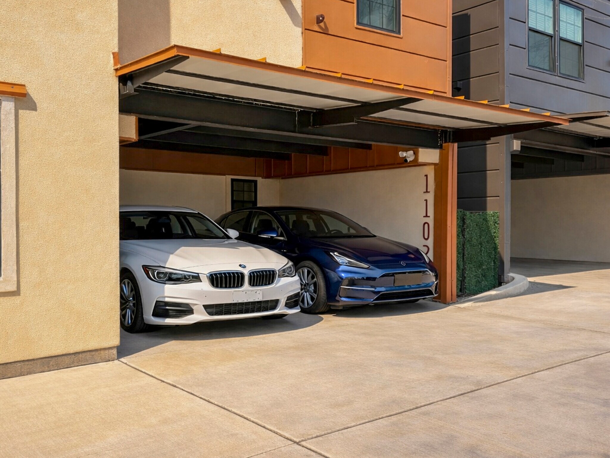 Building Photo - 222 S Olive St