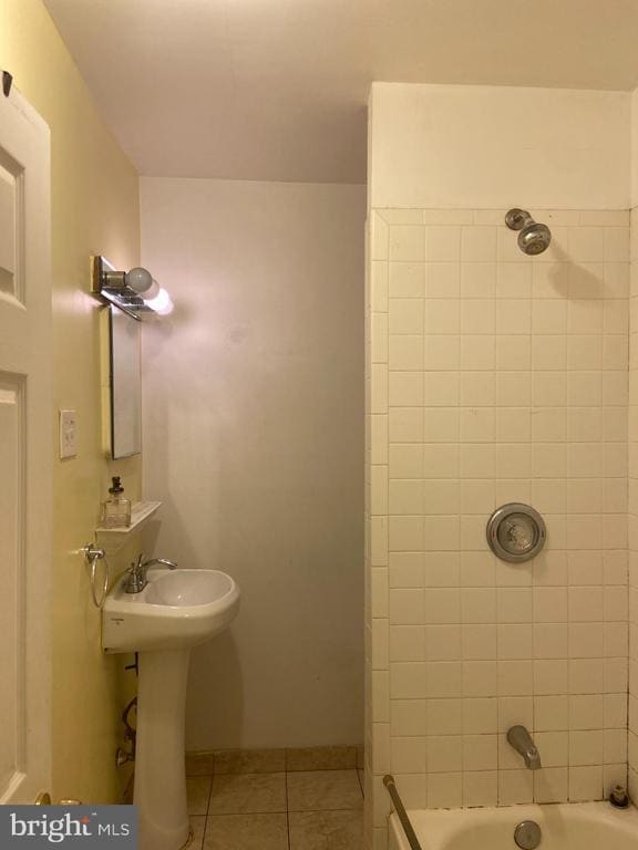 Building Photo - 3711 Lancaster Ave