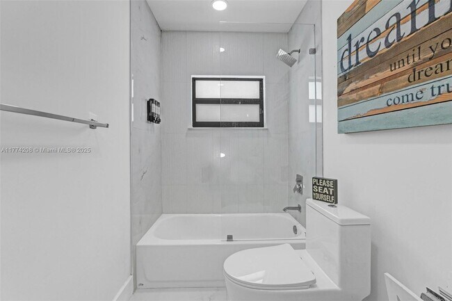Building Photo - 8840 SW 181st Terrace