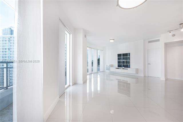 Building Photo - 60 SW 13th St