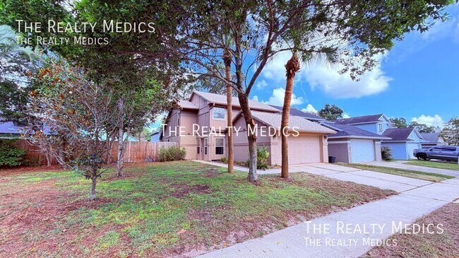 Building Photo - 3640 S St Lucie Dr
