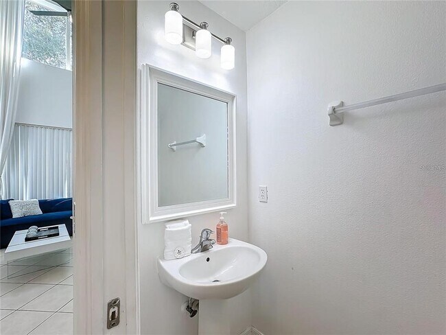 Building Photo - 2719 Lido Key Dr