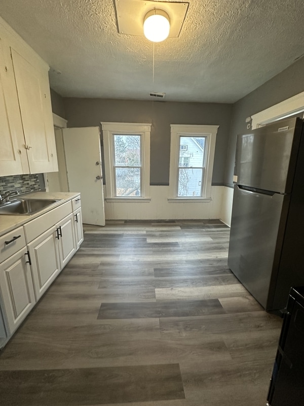 Building Photo - 2177 W 83rd St