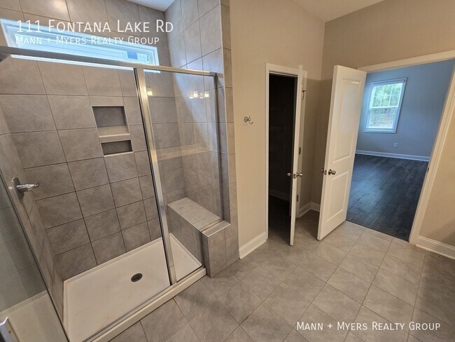Building Photo - 111 Fontana Lake Rd