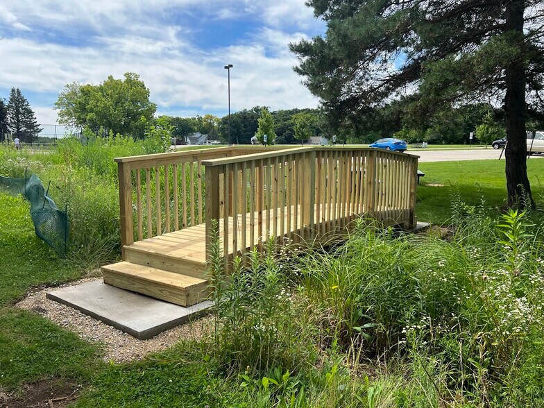 Candlewick Parks/Trails - 118 Chanticleer Ln NE