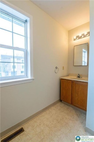 Building Photo - 48 Olde Penn Dr