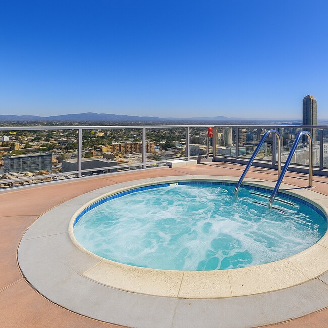Building Photo - High Rise Condo w/ Views!