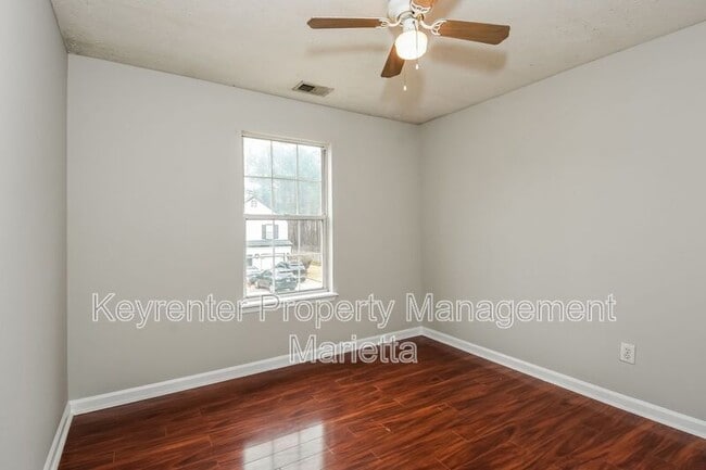 Building Photo - 4819 Lake Park Terrace