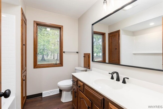 Building Photo - 60 Heiler Dr