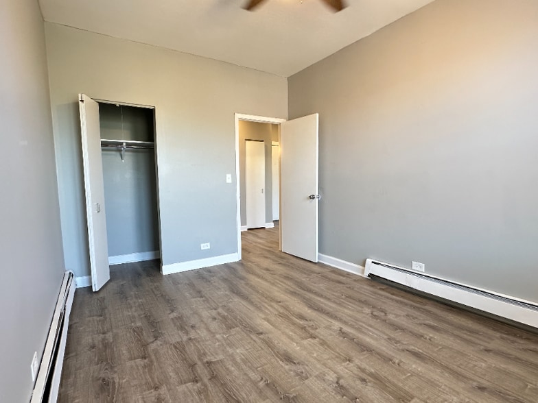 Building Photo - 5645-5657 W Washington Blvd