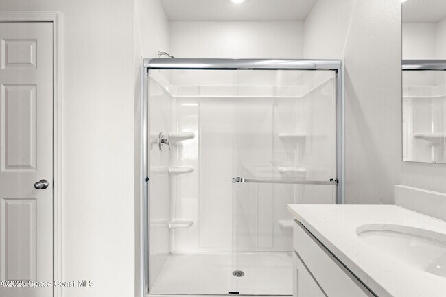 Building Photo - 542 Hamy St