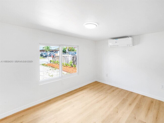 Building Photo - 1240 NW 7th Ave